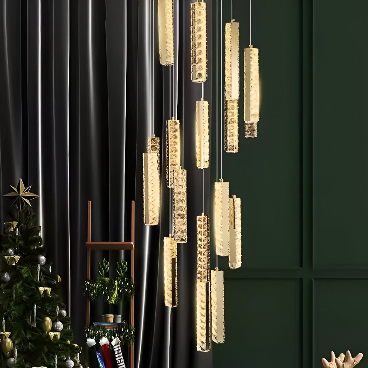 Candelabru Cristal LED AMIRI 82W Crom, Lumina Calda/Neutra/Rece 3000K/4000K/6000K Amiri, Diametru 40cm x Inaltime 300cm, Cristal si Metal