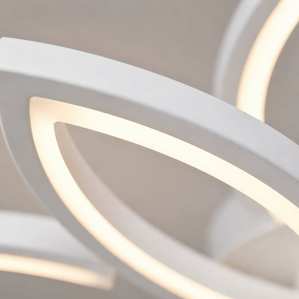Lustra LED cu telecomanda BLUM, 108W, lumina Rece/Calda/Neutra, Dimabila, Alb, Metal si Acril