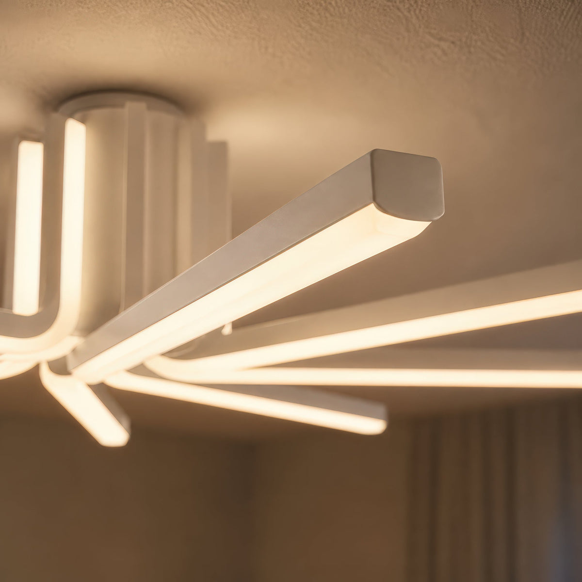 Lustra LED cu telecomanda IBANE, 8 surse, 3000K/4000K/6000K, 128W, Metal și Silicon, Alb