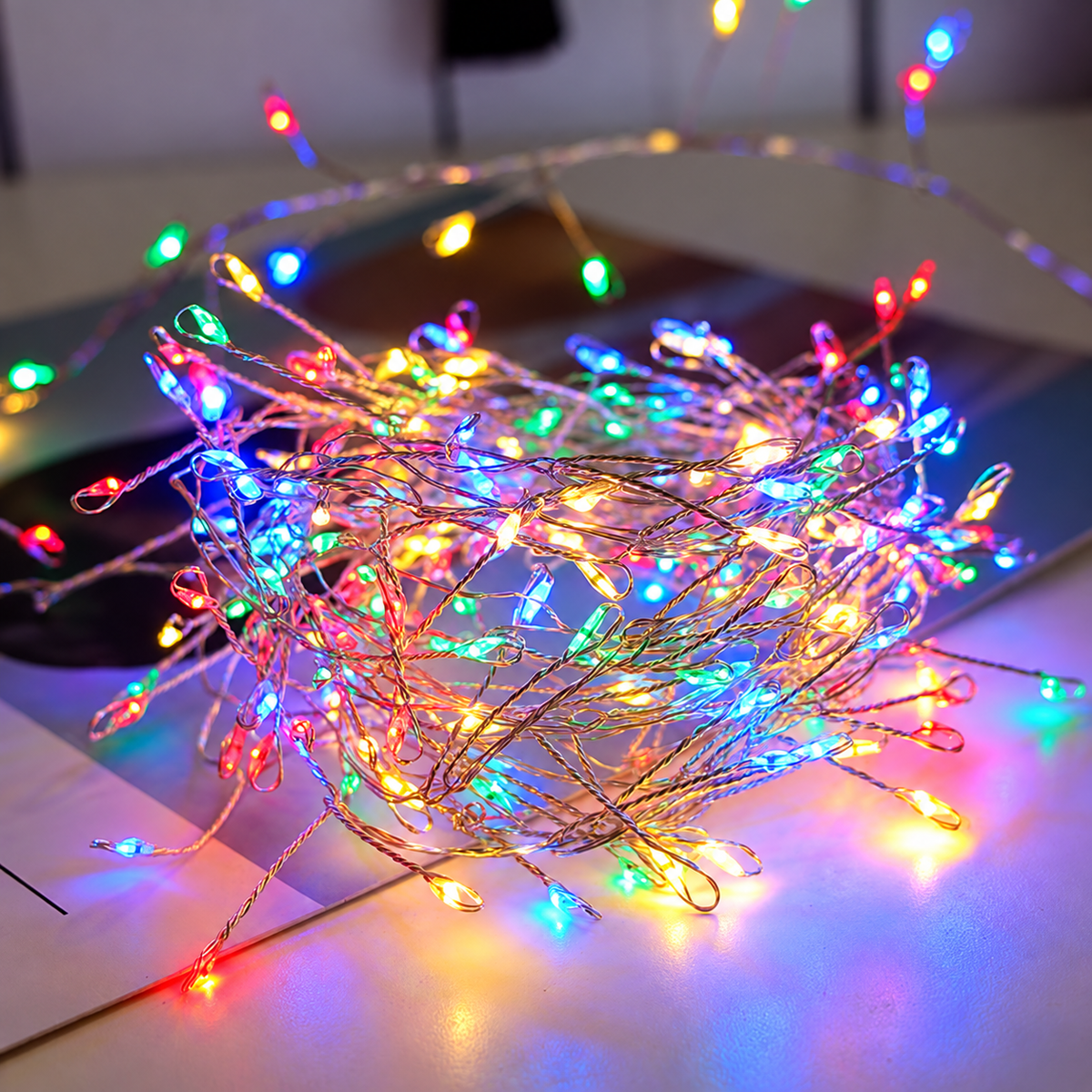Instalatie de Craciun Liniara Tip Cluster, Lumina Multicolora, 1000cm, 300 LED-uri